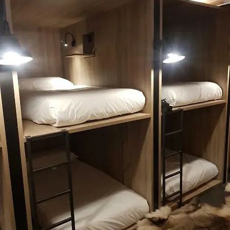 Amaroq Explorers Basecamp Feriehus Tremp