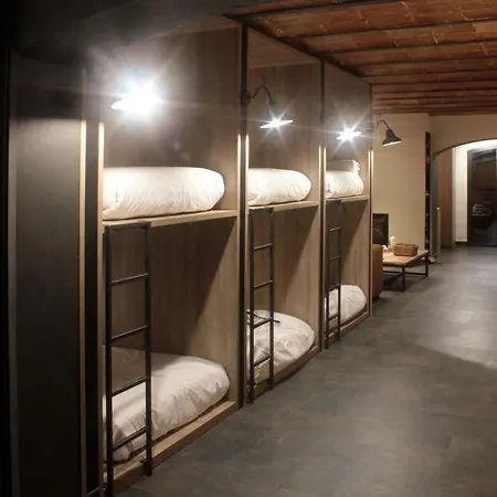 بيت للعطل Amaroq Explorers Basecamp
